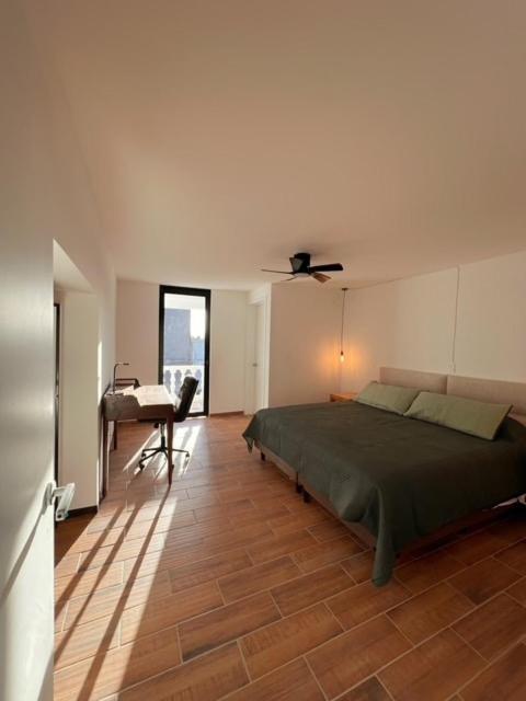 Budapest En The Door * Aguascalientes